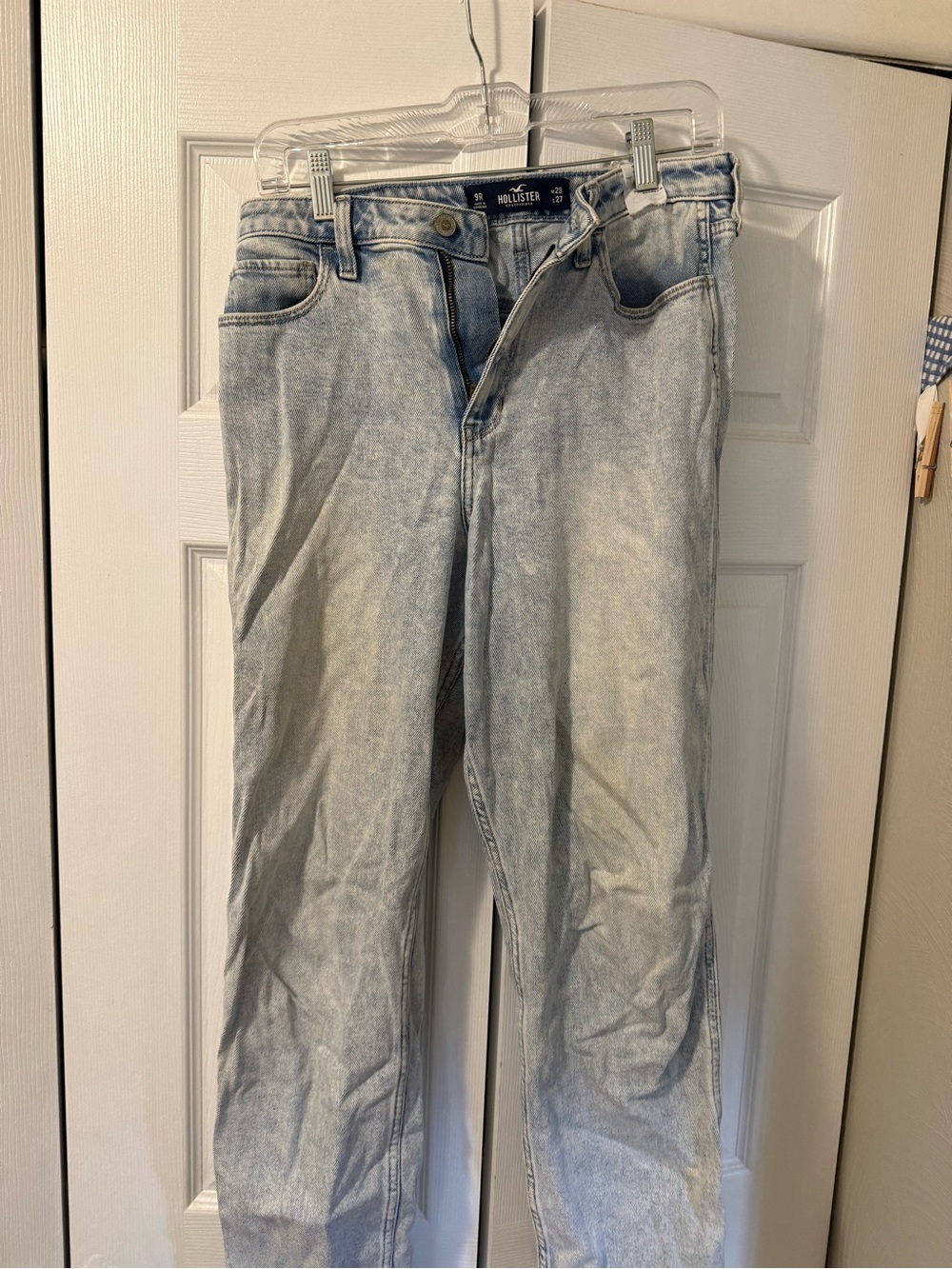 Hollister Men's Straight Light Acid-Wash Blue Jeans